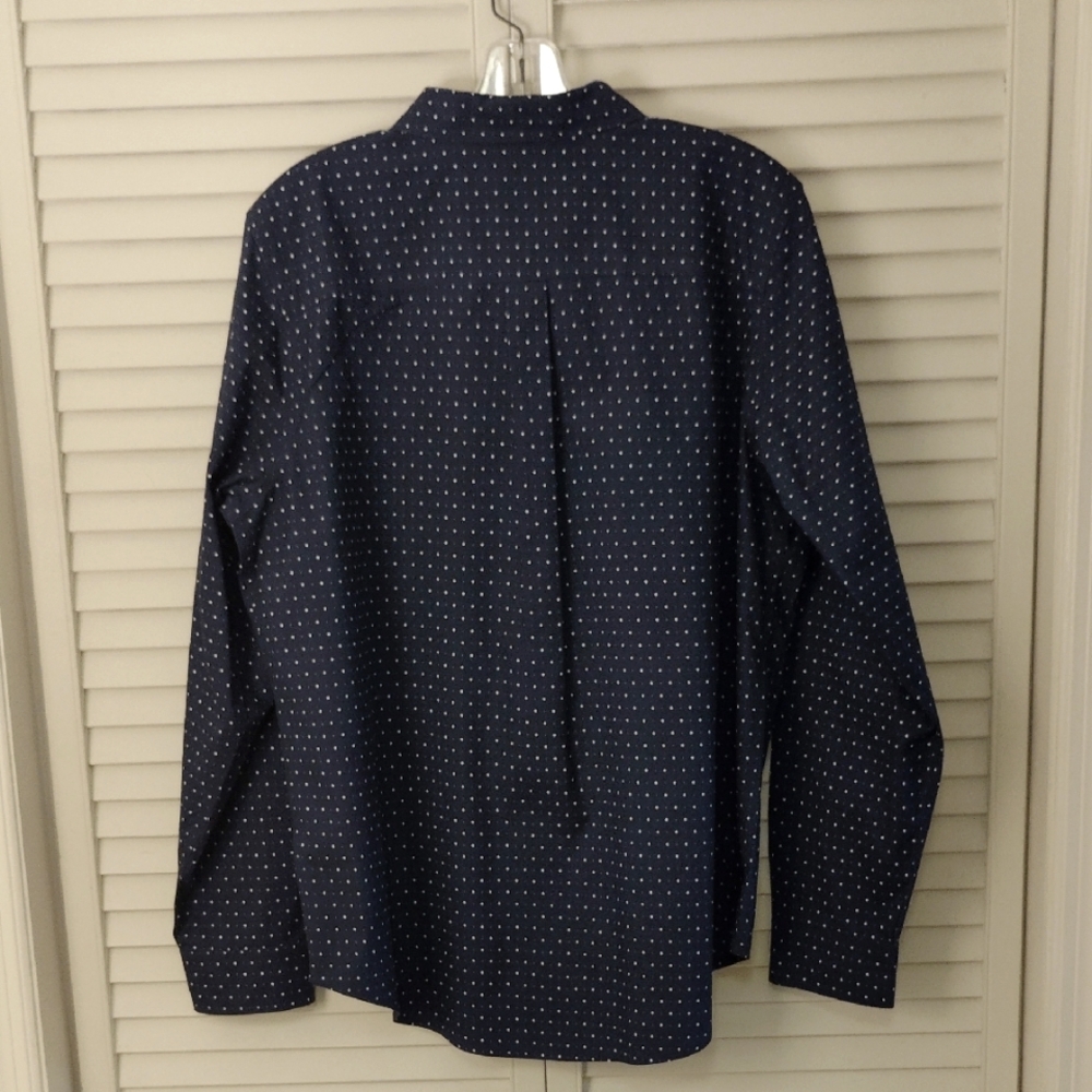 L.L. Bean Blue and White Casual Button Down Shirt - Picture 2 of 4